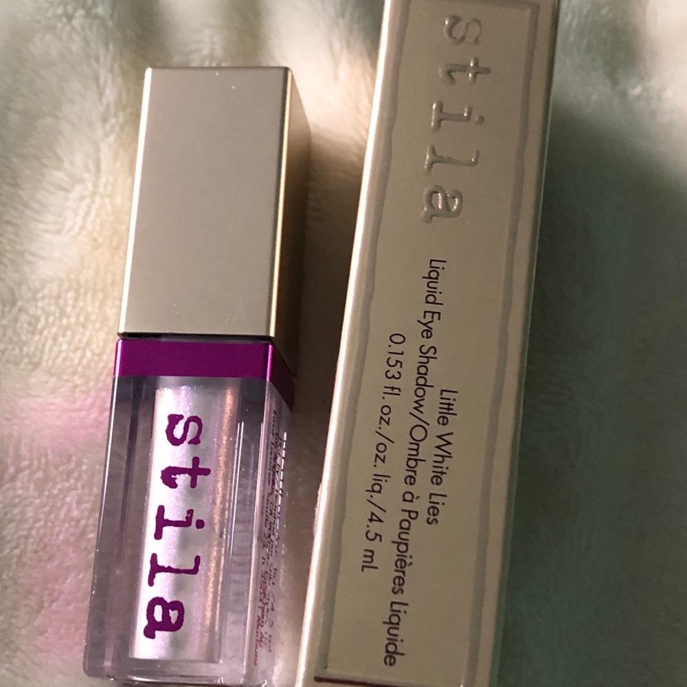 Stila liquid eyeshadow LE